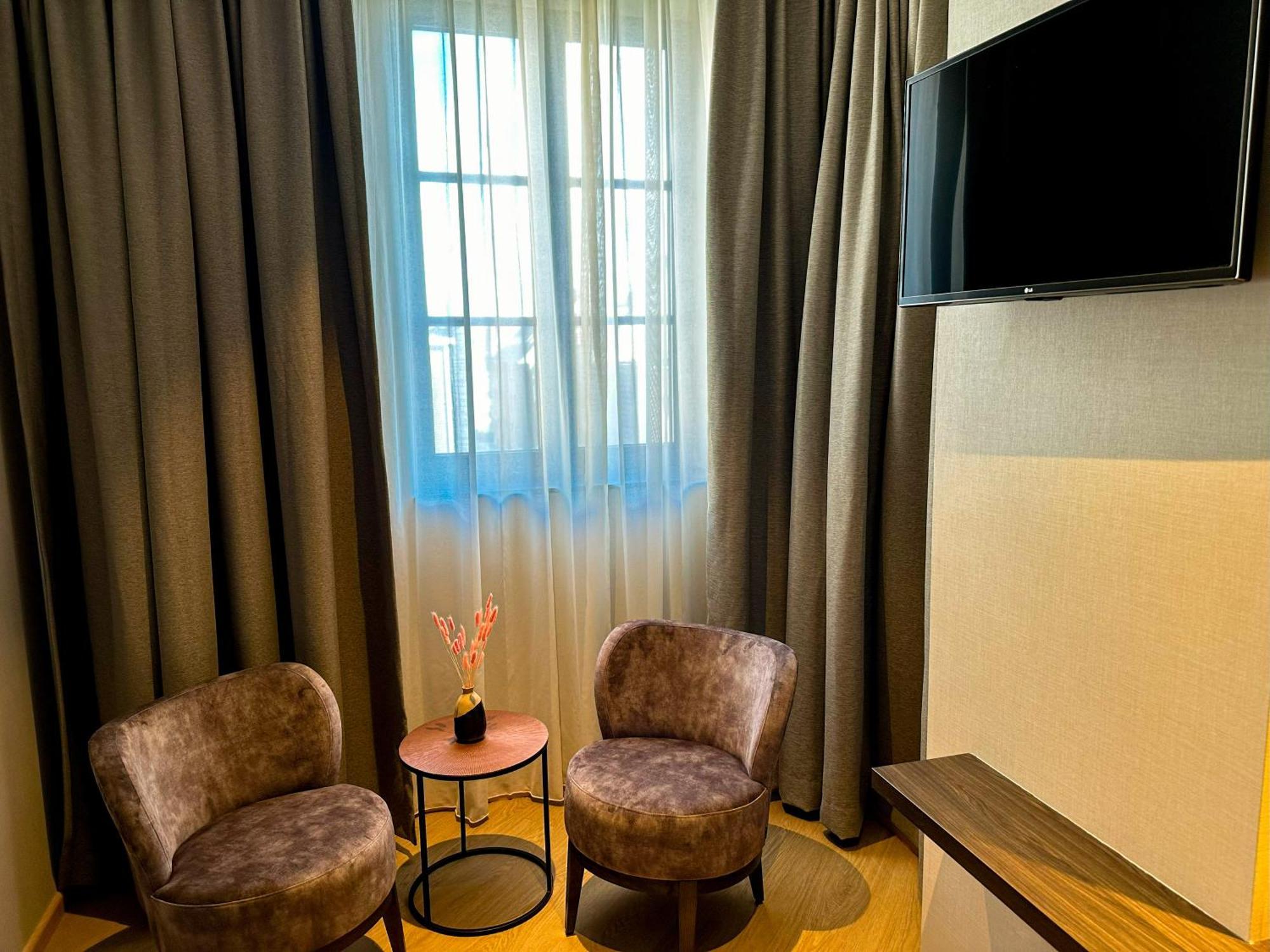 Hotel Villa Select 드판 외부 사진